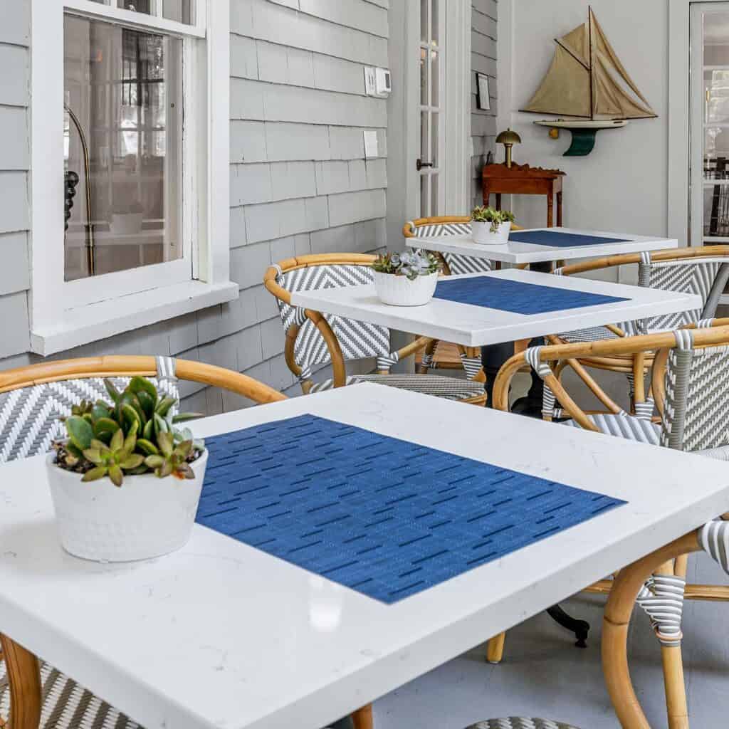 Breakfast Room
