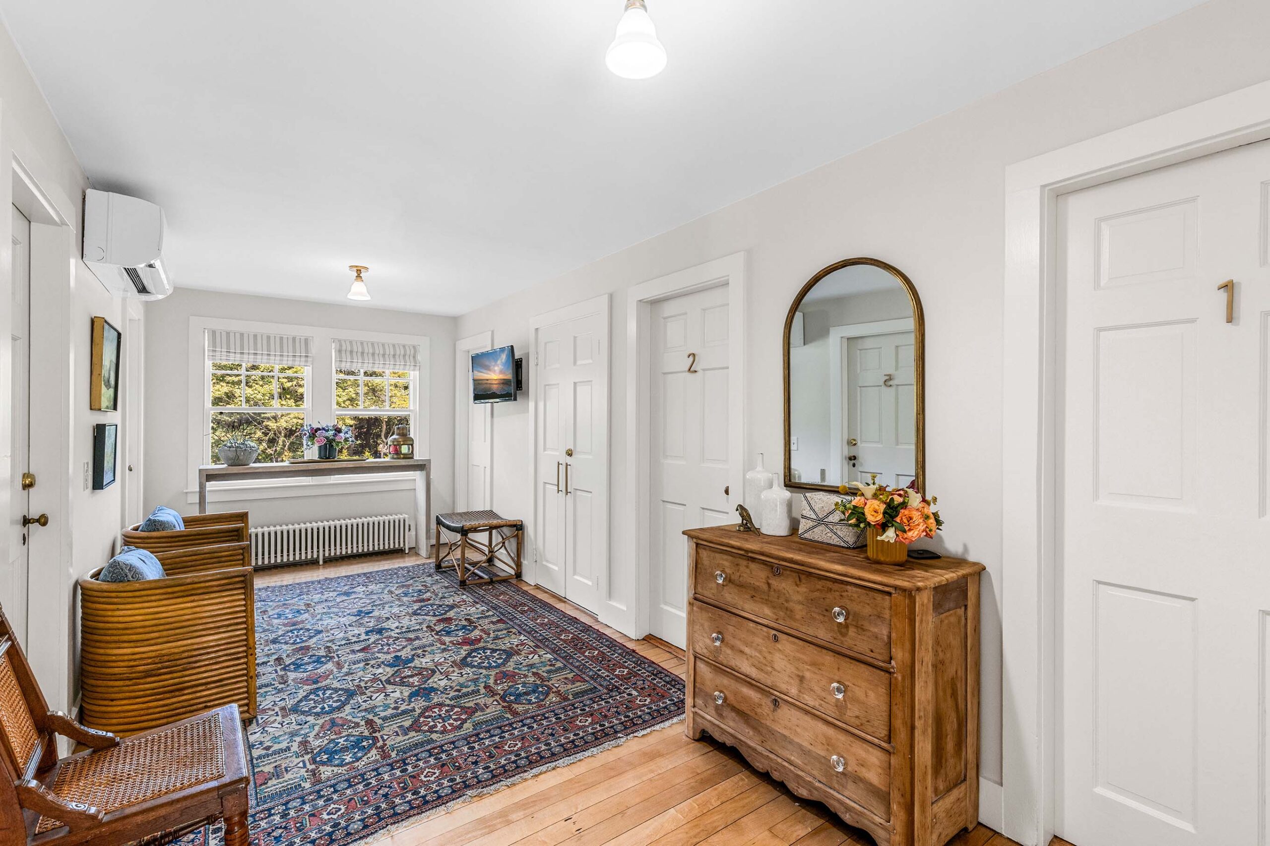 common space, gather, friends, hang out