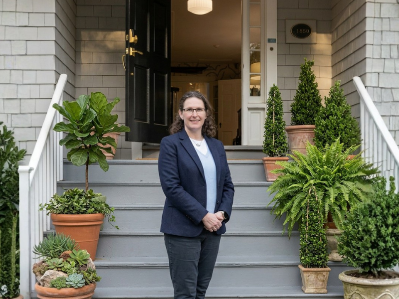 Gillian Richmond, Innkeeper